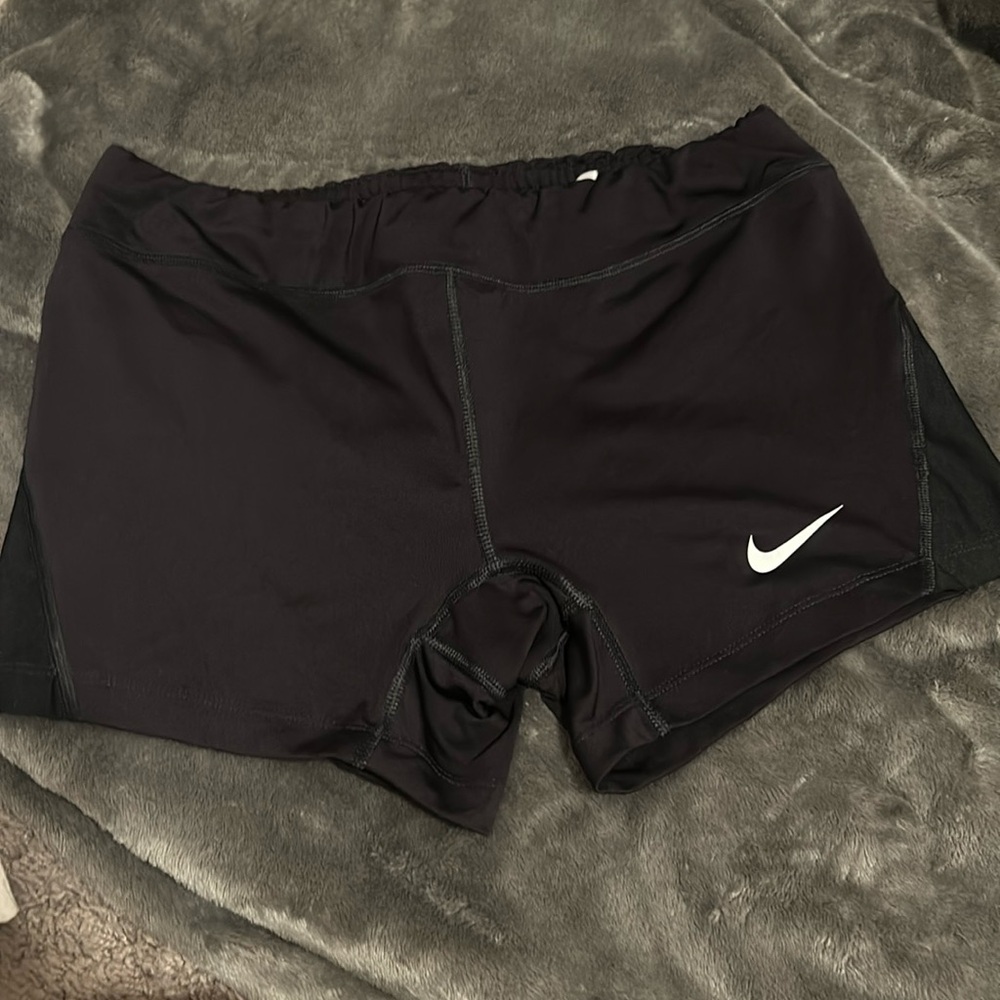Black Nike shorts